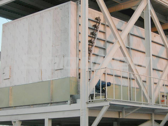 Snowkey caterpillar automatic ice storage