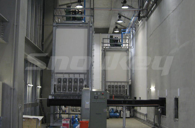 Screw ice storage exterior